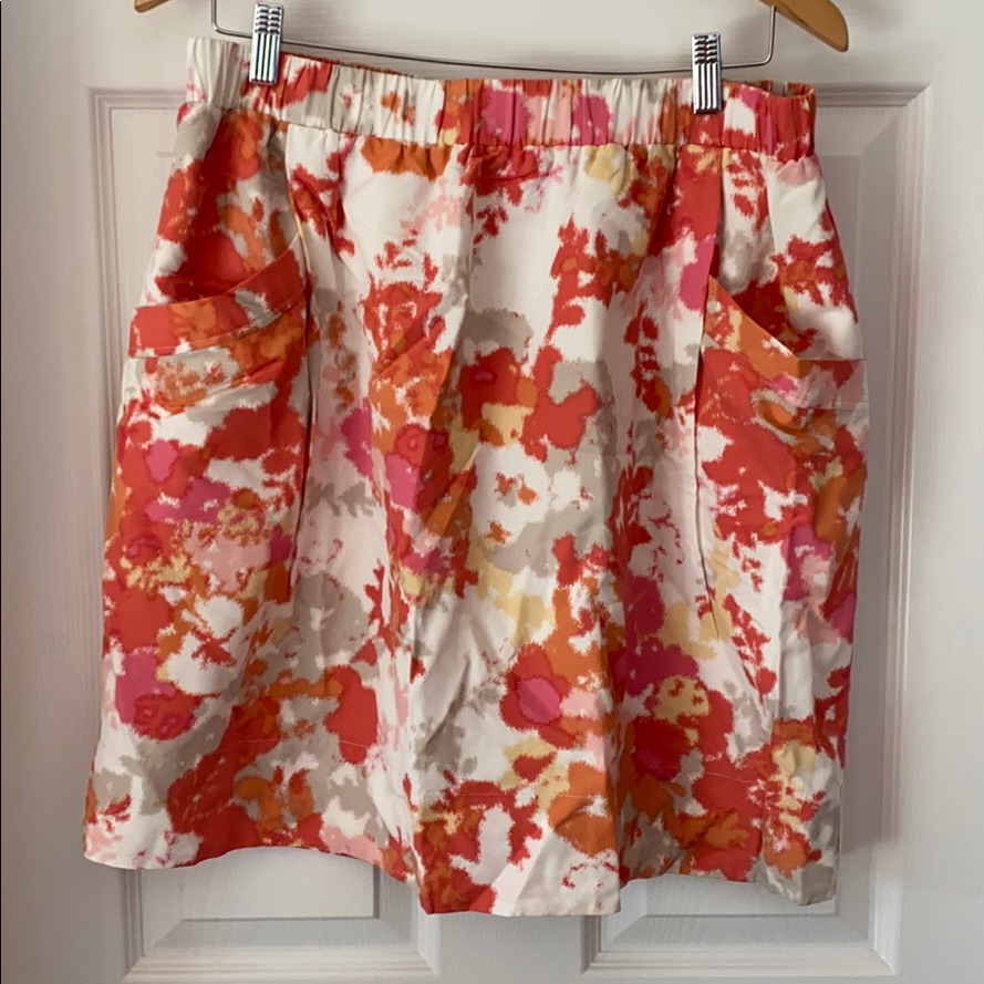 Nwt Cute Flirty Watercolor Floral Skirt